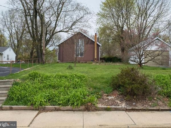 333 E MAIN STREET , NEWMANSTOWN, PA 17073