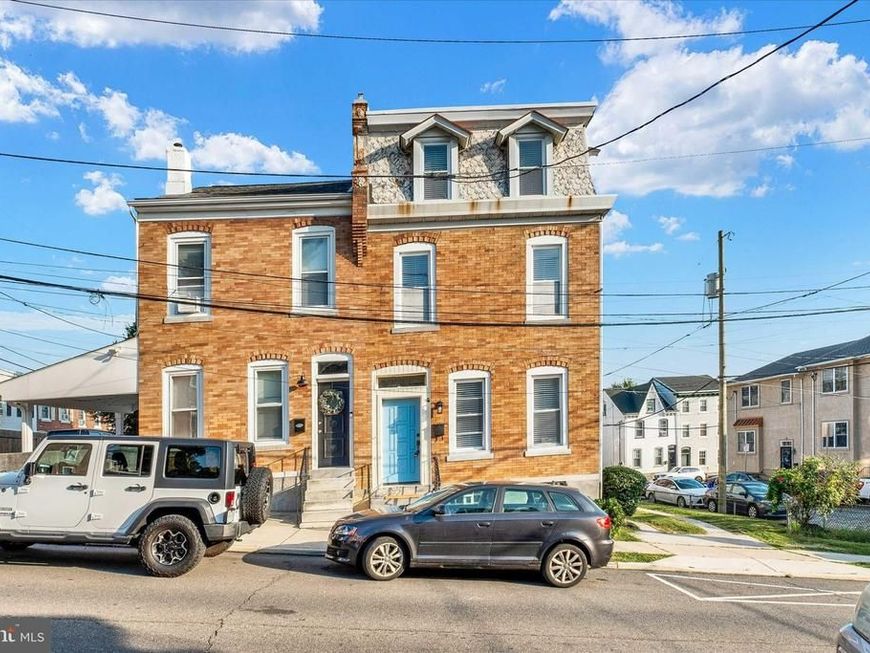 205 Hermitage Street, Philadelphia, PA 19127 Main Photo