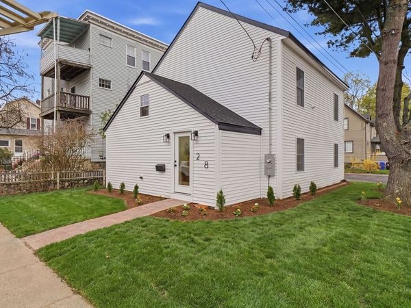 28 Garden St, Malden, MA 02148