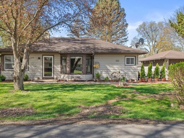 N6637 Juniper ROAD, Elkhorn, WI 53121