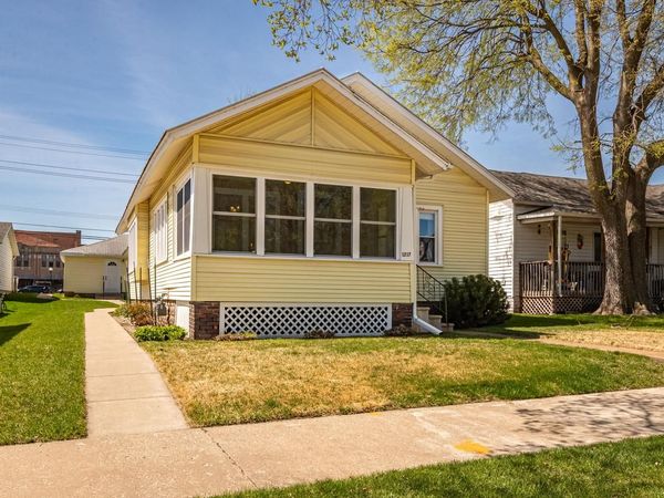 1217 Avon STREET, La Crosse, WI 54601