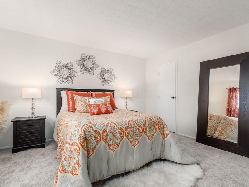 561 Theori Avenue, Columbus, OH 43230 Photo 29