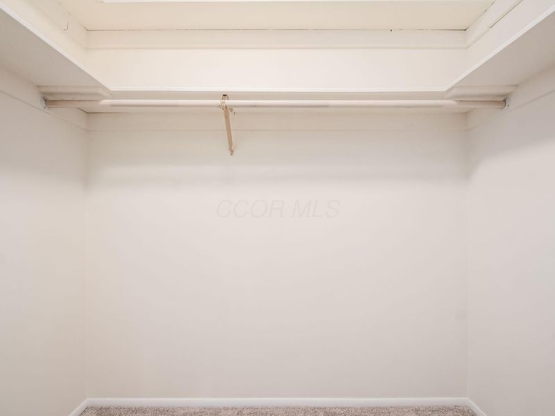 561 Theori Avenue, Columbus, OH 43230 Photo 31