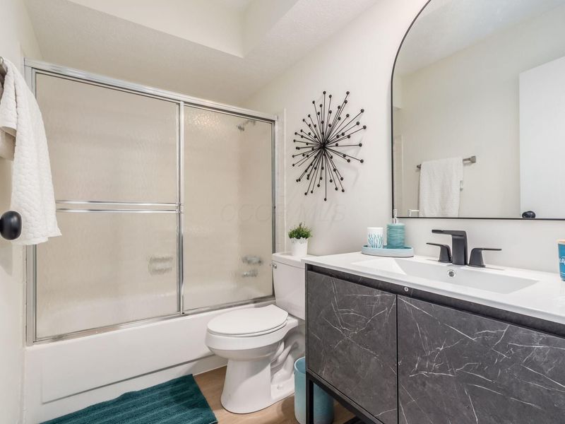 561 Theori Avenue, Columbus, OH 43230 Photo 39