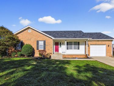 201 N Keene Way Drive, Nicholasville, KY 40356