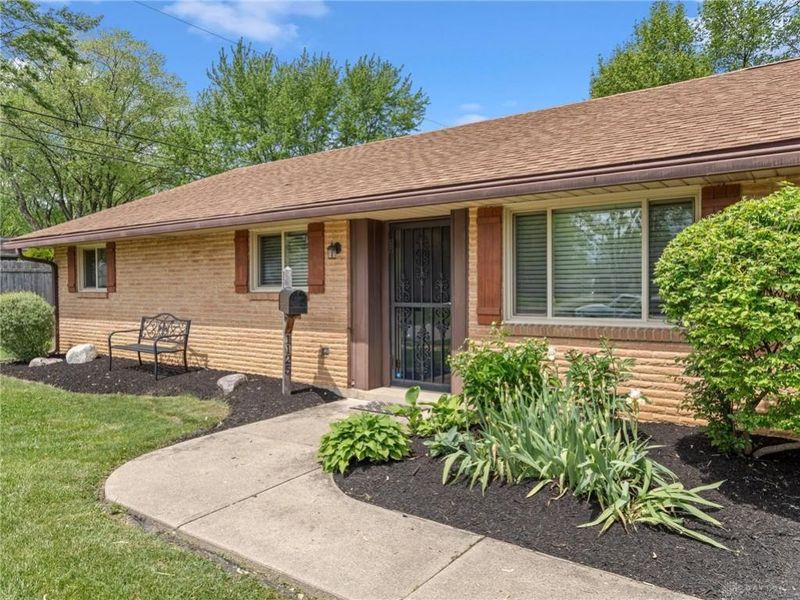 1125 Georgian Drive, Kettering, OH 45429 Photo 4