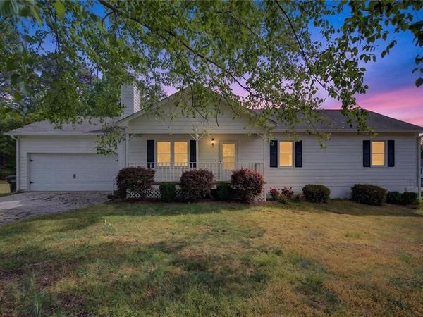 2810 Crystal Brooke Lane , Snellville, GA 30078