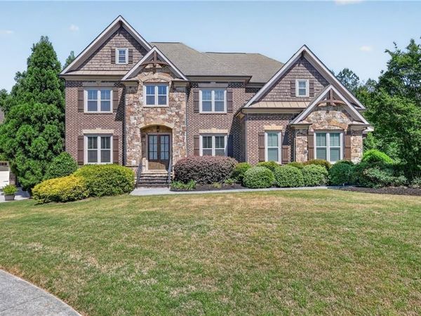 2083 Skybrooke Lane , Hoschton, GA 30548