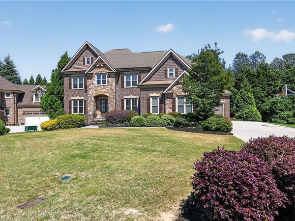 2083 Skybrooke Lane, Hoschton, GA 30548