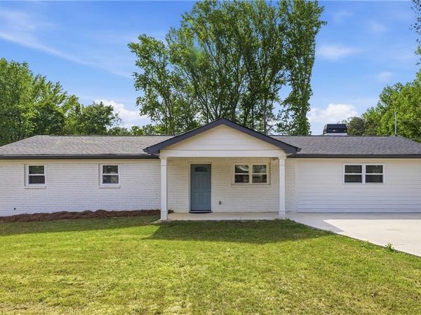 8561 Hickory Lane, Lithia Springs, GA 30122