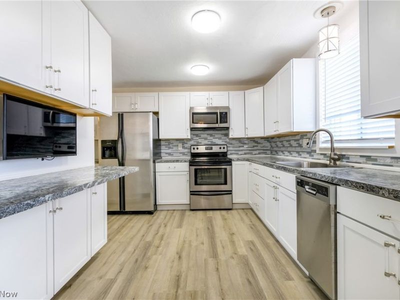 16100 Van Aken Boulevard , Unit 507, Shaker Heights, OH 44120 Photo 11