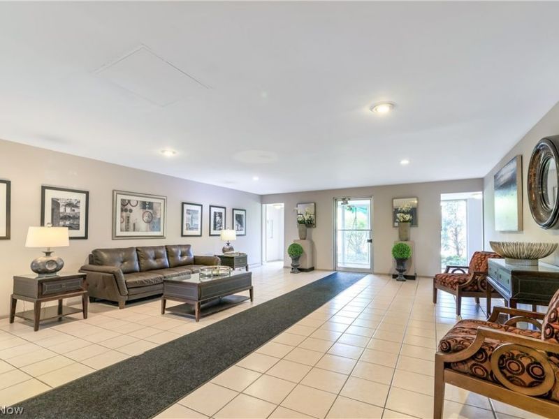 16100 Van Aken Boulevard , Unit 507, Shaker Heights, OH 44120 Photo 3