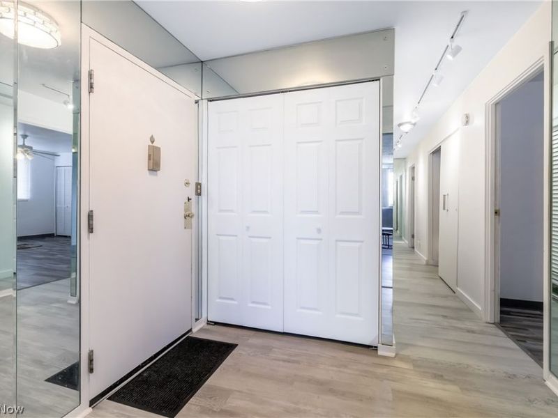 16100 Van Aken Boulevard , Unit 507, Shaker Heights, OH 44120 Photo 4