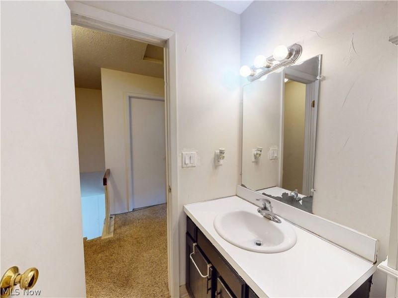 5465 Millwood Lane, Unit 40-C, Willoughby, OH 44094 Photo 17
