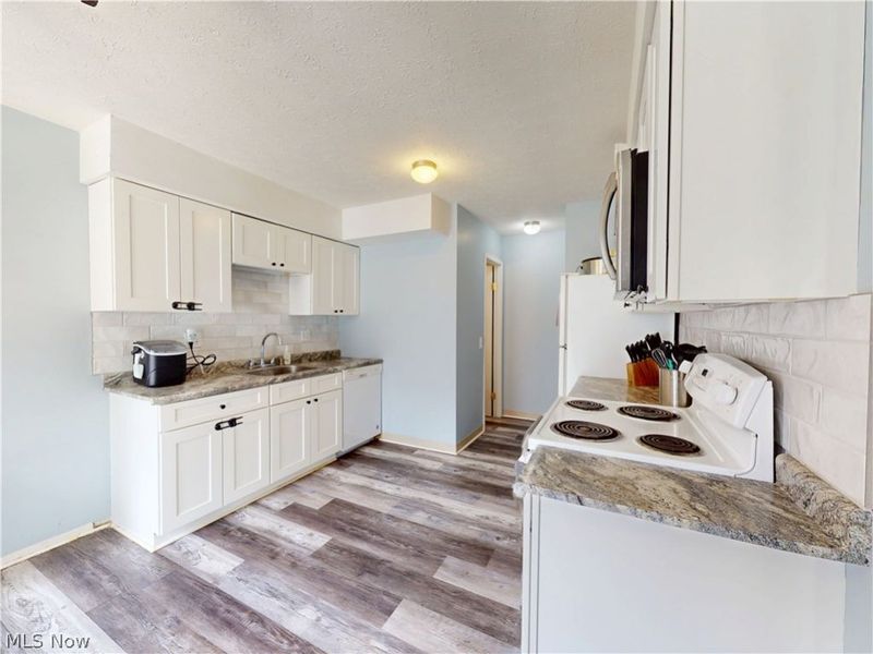 5465 Millwood Lane, Unit 40-C, Willoughby, OH 44094 Photo 4
