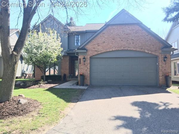 37814 Avon Lane, Farmington Hills, MI 48331