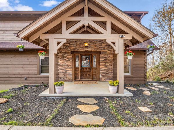 110 Chetan Way , Lake Lure, NC 28746