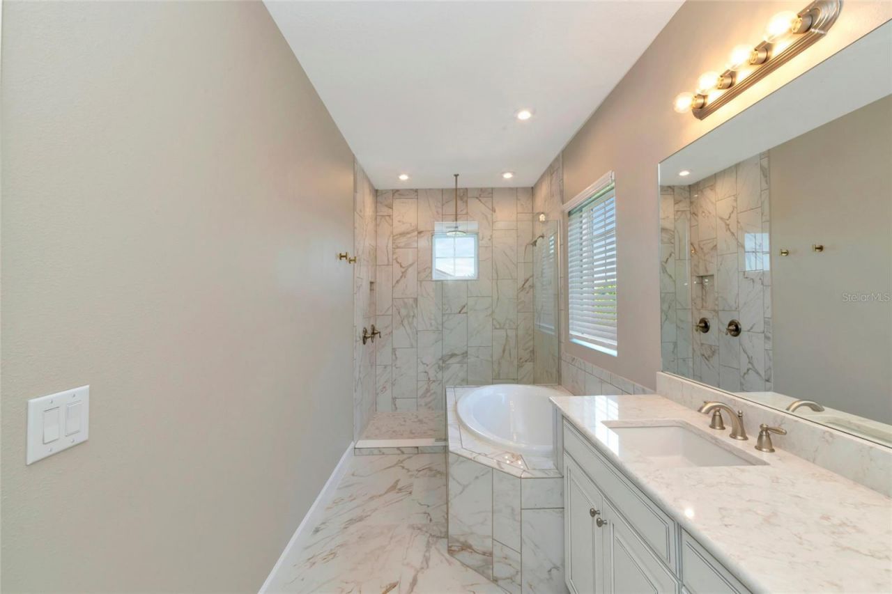 10187 Milky Way Circle, Sarasota, FL 34241 Photo