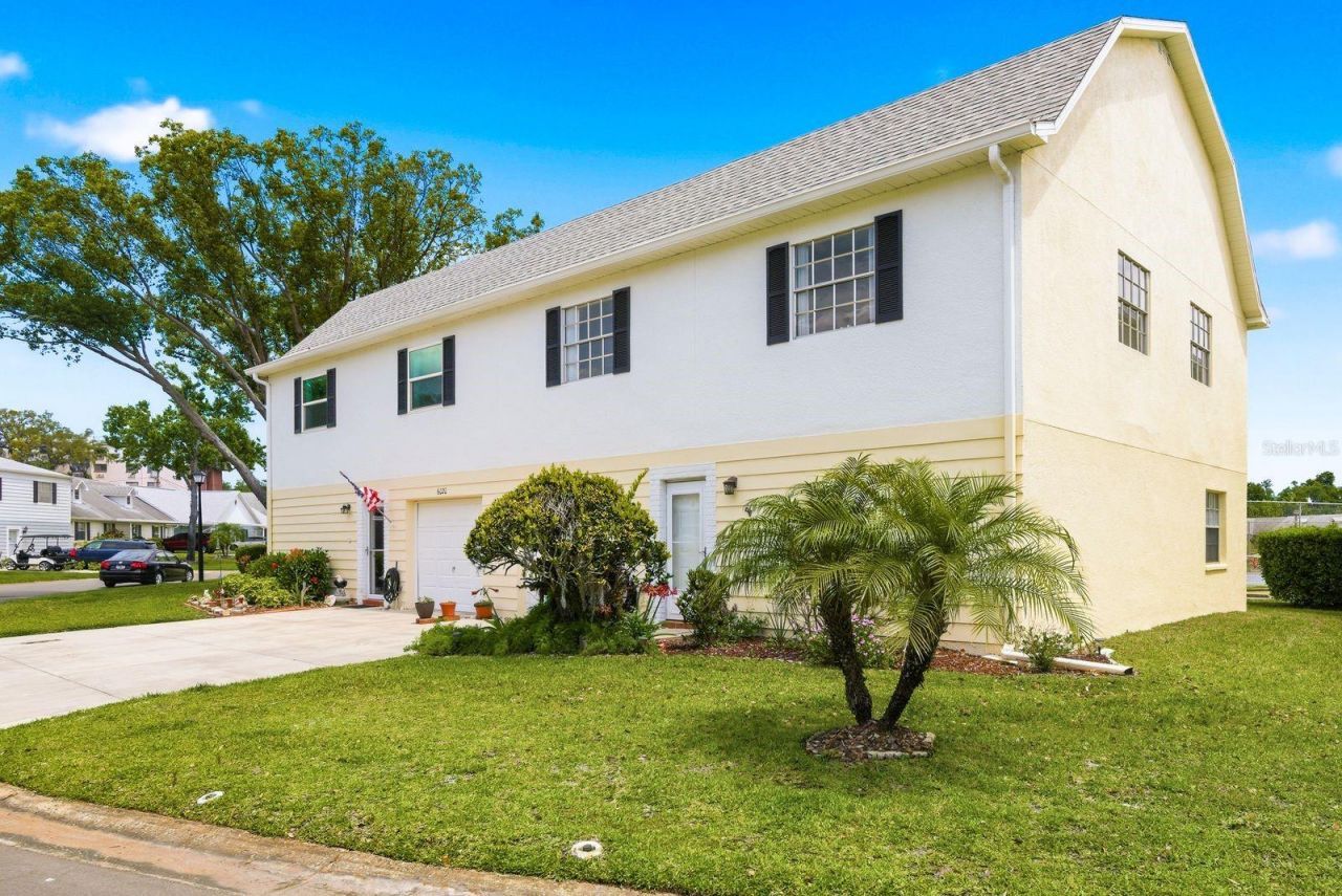 6018 Elmhurst Drive, New Port Richey, FL 34653 Photo