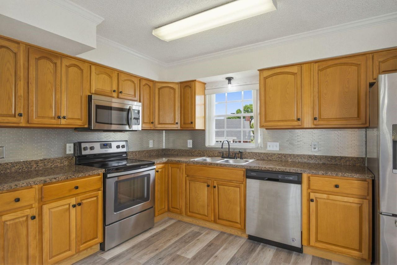 6018 Elmhurst Drive, New Port Richey, FL 34653 Photo