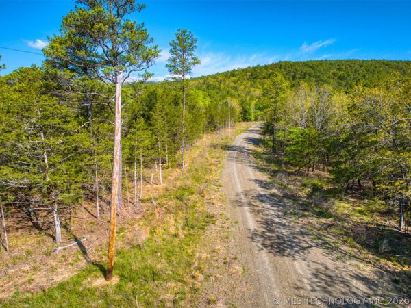 51 Savage Road , Pittsburg, OK 74560