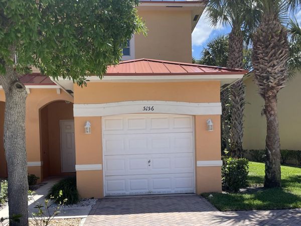 5156 SE Mariner Garden Circle, Stuart, FL 34997