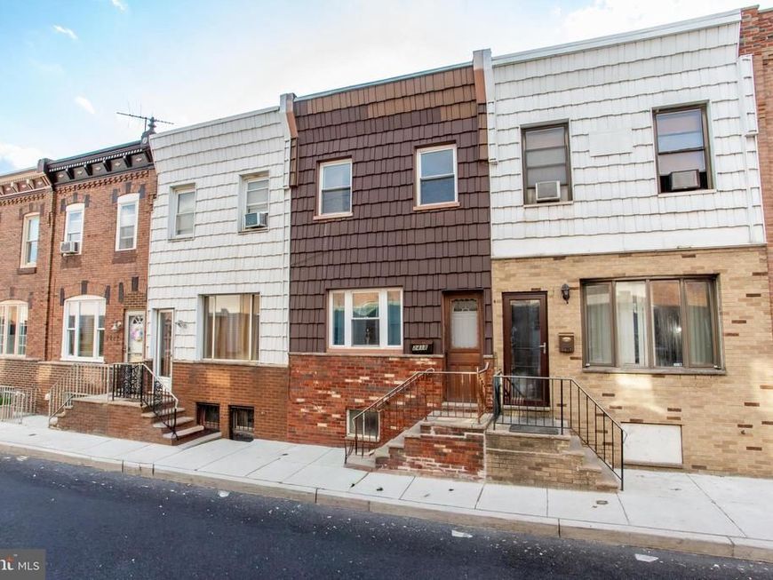 2418 S Alder Street, Philadelphia, PA 19148 Main Photo