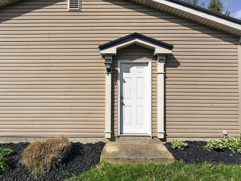 3734 N Lakeshore Drive , Jamestown, OH 45335 Photo 9