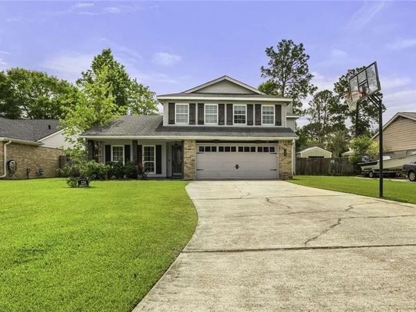 128 LARCHWOOD Drive, Slidell, LA 70461