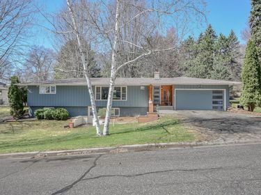 1615 Calvary Court, Saint Cloud, MN 56301