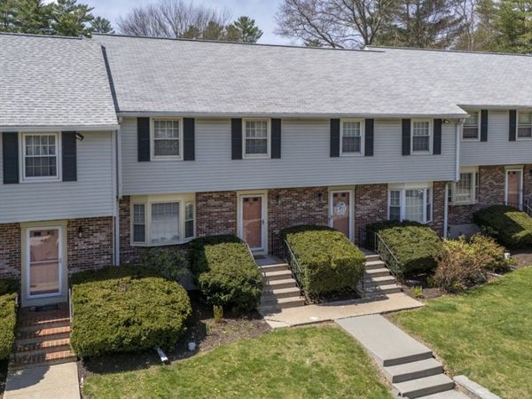 32 Pinebrook Ln, Unit 32, Easton, MA 02375