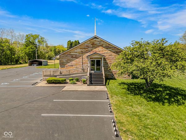 7990 S 300 W, Columbus, IN 47201