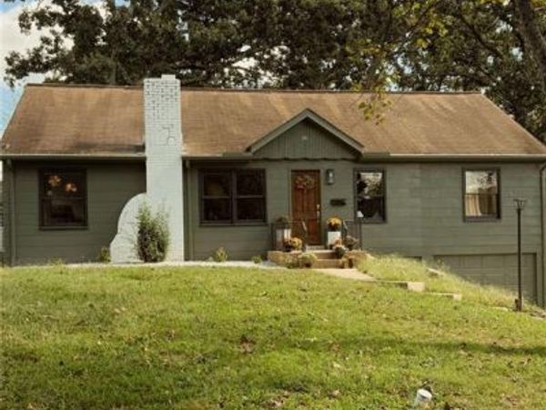 56 Rolla Gardens Drive , Rolla, MO 65401