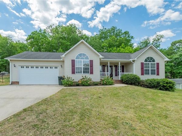 676 Old Castle Drive , Randleman, NC 27317