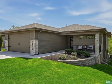 1426 S 200th Circle , Omaha, NE 68130