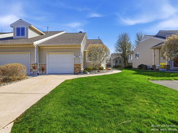 2936 Pebblestone Drive, Hudsonville, MI 49426