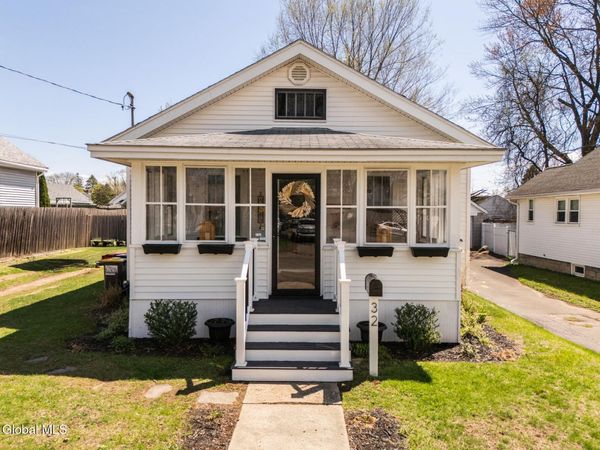 32 Hudson Avenue, Colonie, NY 12205