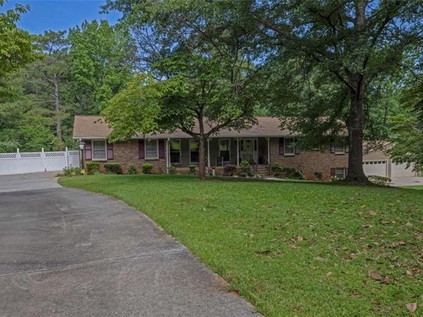 183 Inman Road , Fayetteville, GA 30215