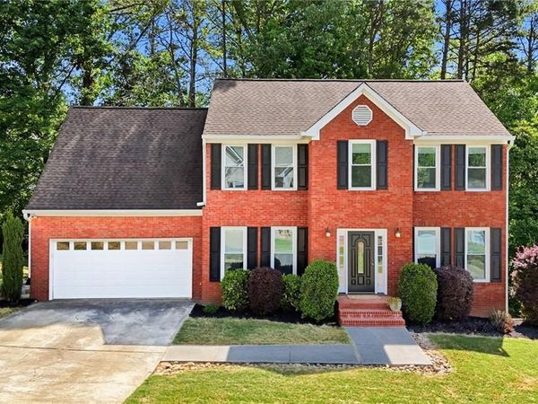 4011 Mount Vernon Drive , Woodstock, GA 30189