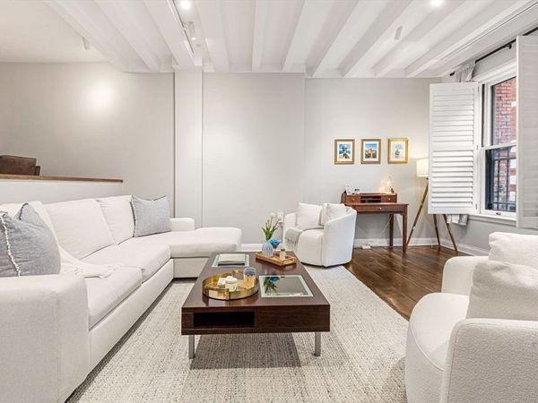 48 Beacon St, Unit 1R, Boston, MA 02108