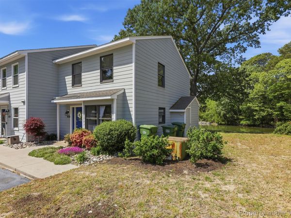 7867 Sunset Drive , Unit 4A, Hayes, VA 23072