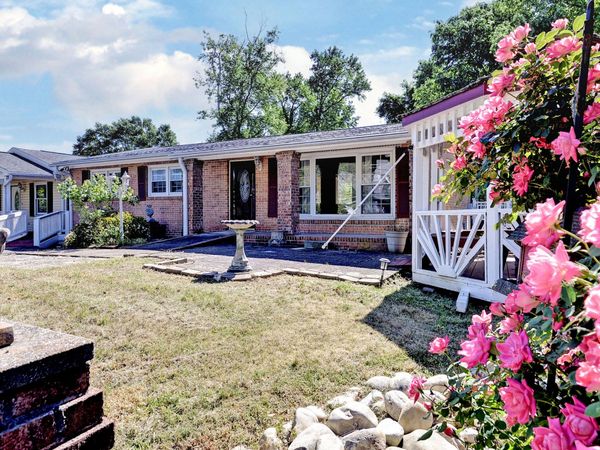 218 Tarleton Bivouac , Williamsburg, VA 23185