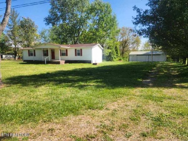 43 Cedar Lane, Crab Orchard, TN 37723