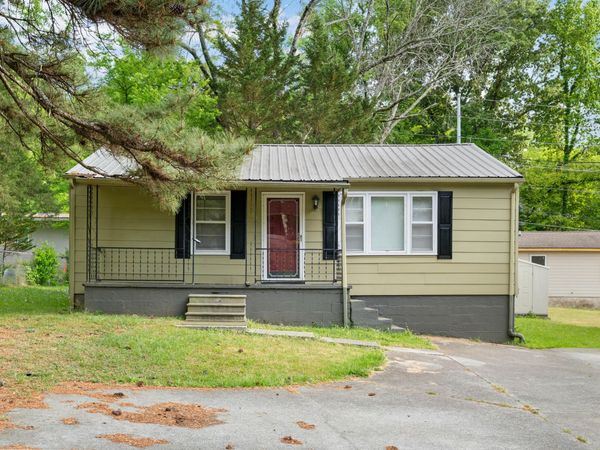 303 Cave Street, Rossville, GA 30741