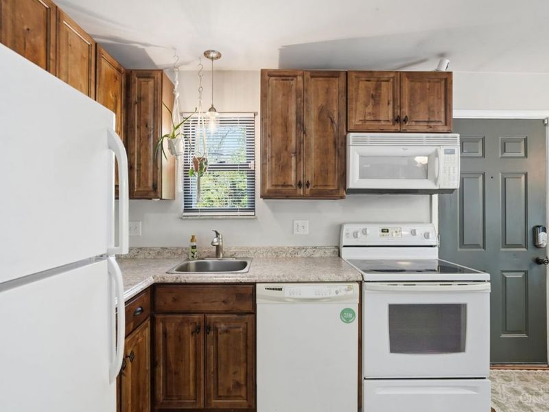 6205 Blue Lake Drive, Unit 3A, Green Township, OH 45247 Photo 11