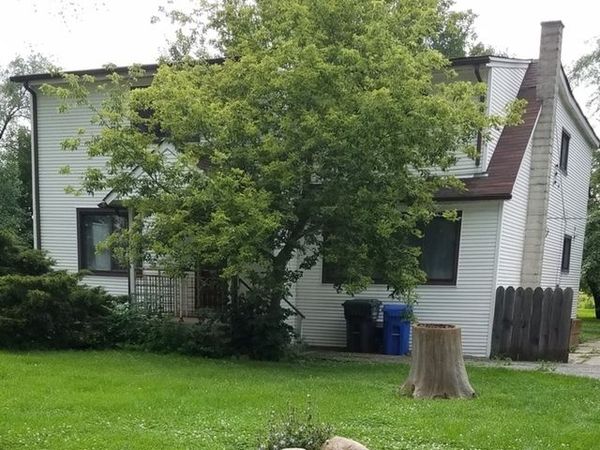 1596 Oxford Lane , Des Plaines, IL 60016