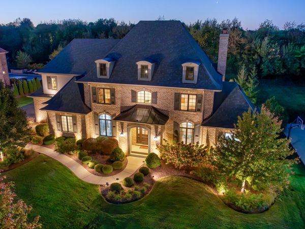 39W364 Longmeadow Lane , St. Charles, IL 60175