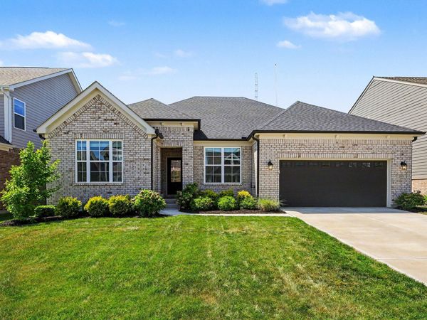 2871 Shadbark, Villa Hills, KY 41017