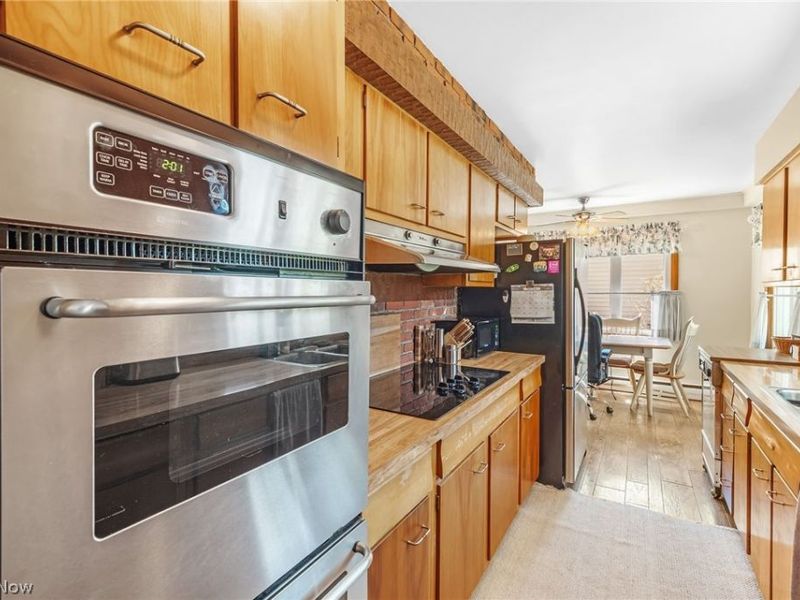 1280 Beechview Drive , Vermilion, OH 44089 Photo 7