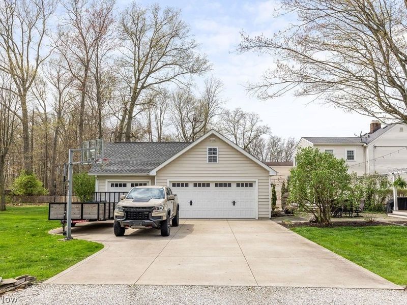 24603 E Oakland Road, Bay Village, OH 44140 Photo 3